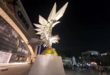 ΓΙΑ ΤΟ ΜΙΧΑΛΗ ΕΚΕΙ ΨΗΛΑ ΤΟΥΣ ΝΙΚΗΣΑΜΕ